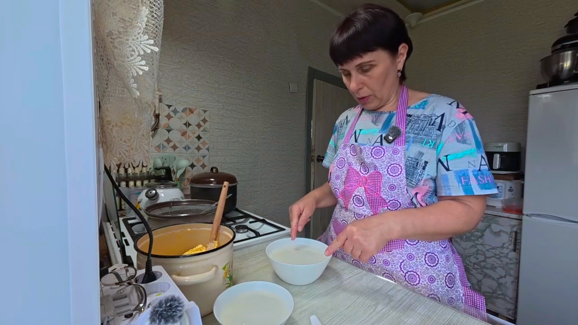 Зачем скандал на пустом месте? Поздний завтрак и Жизнь в деревне смотреть онлайн