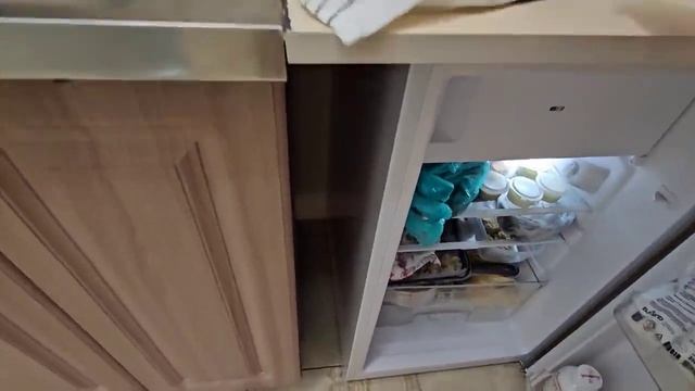 Надя забыла где находиться указательный палец