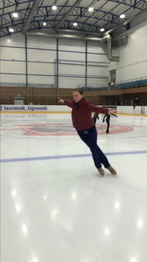 Перебежки и дуги в фигурном катании