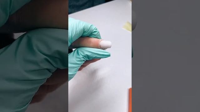Сложная кутикула кривые арки beauty nails дизайнногт?