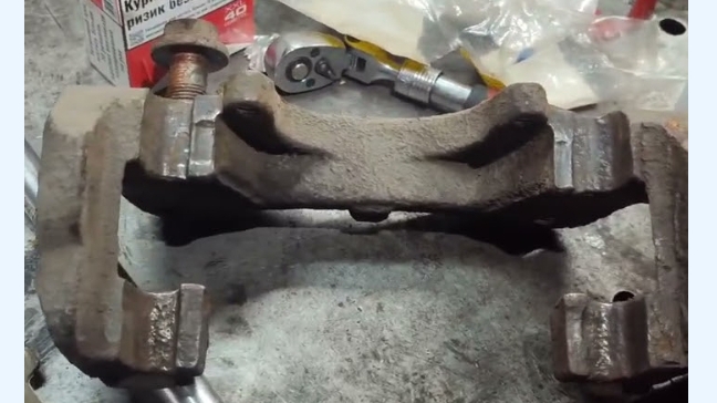 Реставрация скобы тормозного суппорта Volkswagen T5