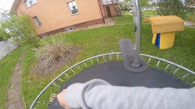 17 трюков на батутном самокате от первого лица.