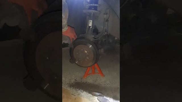 Замена передних колодок VW Polo 2020 лифтбек