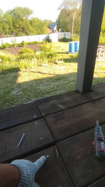 ЧЕМ КРЕПИТЬ ДОСКИ К ПРОФИЛЬНОЙ ТРУБЕ ТЕРРАСы. ВЕРАНДА. ТЕРРАСНАЯ ДОСКА своими руками смотреть онлайн