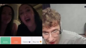 Креативный Директор показал малышкам свой пресс 🔥🔥