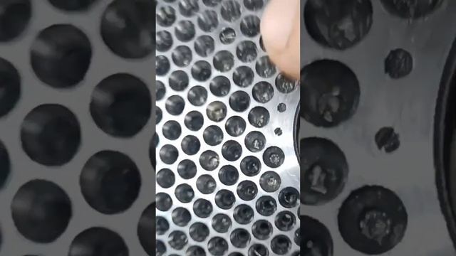 Зенкую матрицу, зенковка в работе, поступил новый зака