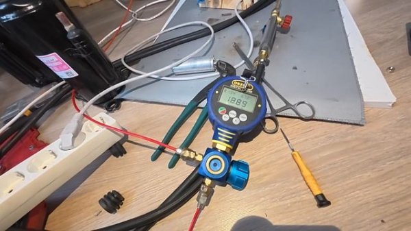 Сушильная машинаSamsung выбивает автомат.Меняем компрессор на Бошевский, меняем газ,экспериментируем