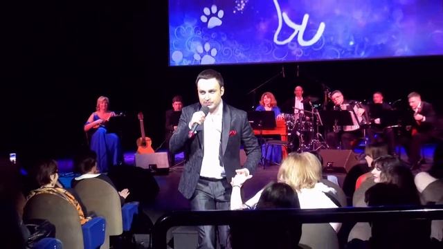 "Я пушистый беленький котёнок" - Владислав Косарев и Ансамбль русских народных инструментов смотреть онлайн