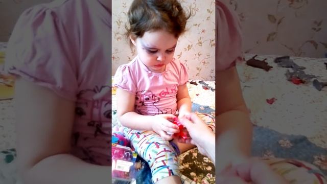 открываем новую игрушку. супер крылья джет