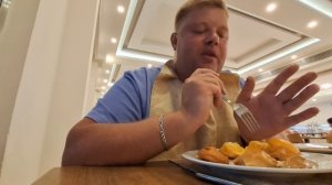 МУКБАНГ С ГОЛОДНОГО КРАЯ В ШАРМ-ЭЛЬ-ШЕЙХ С ЛЕНОЧКОЙ @ElenaZybenkova ЗЫБЕНКОВОЙ