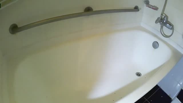 Грибок. Новая герметизация шва между ванной и стеной. смотреть онлайн