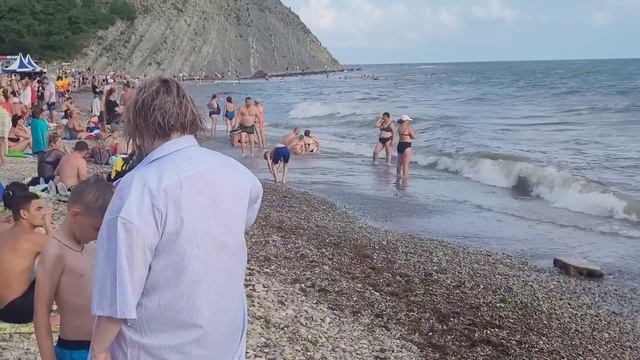 Архипо-Осиповка 2023ВНИМАНИЕ ШТОРМ‼️#архипка #архипоосиповка2023 смотреть онлайн