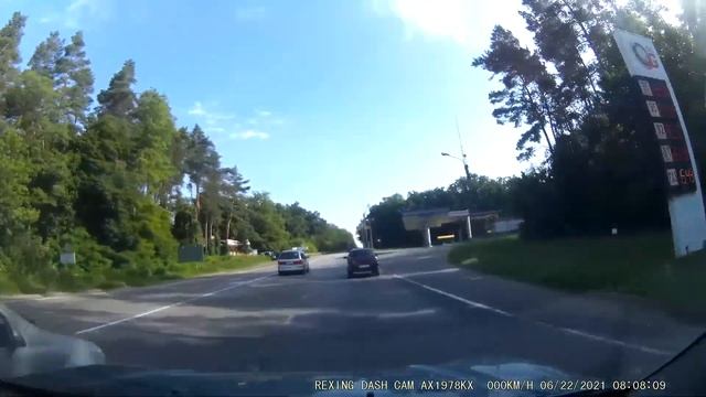 2021 0622 Опасный выезд на главную