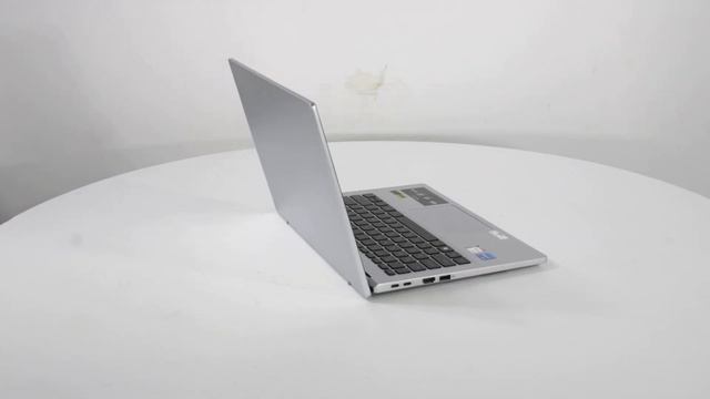 НИКС Компьютерный Супермаркет: видео про Ноутбук Acer Swi смотреть онлайн