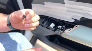 Снятие дверной карты(обшивки) двери Changan Lamore