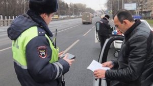 Наезд одним колесом на сплошную линию разметки: наруш?