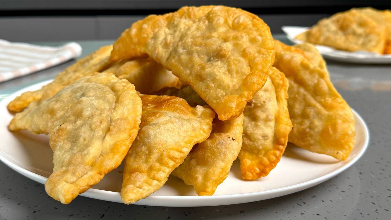 Самые вкусные и хрустящие постные ЧЕБУРЕКИ ! Самый простой и удачный РЕЦЕПТ чебуреков смотреть онлайн