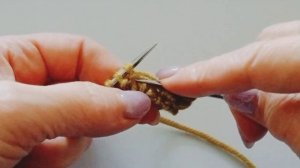 "Монпансье" - красивый, рельефный узор спицами.