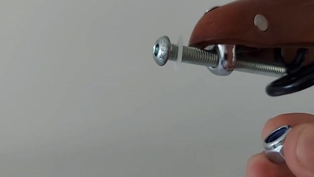 Brooks - чиним сломанный болт Brooks B17 Flyer