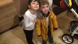 Котёнок лайк и Кирюха￼