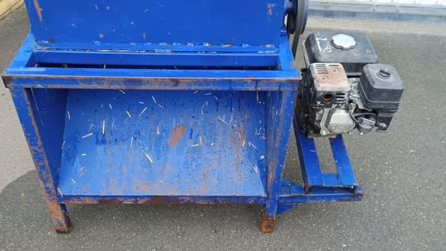 измельчитель сена смотреть онлайн