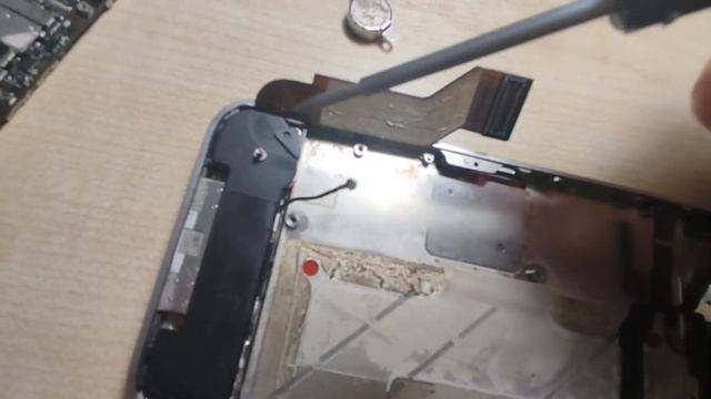 Последствия замены экрана в домашних условиях ( IPhone 4S )