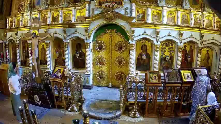 День Святой Троицы. Пятидесятница. Всенощное бдение. Храм Успения в Путинках смотреть онлайн