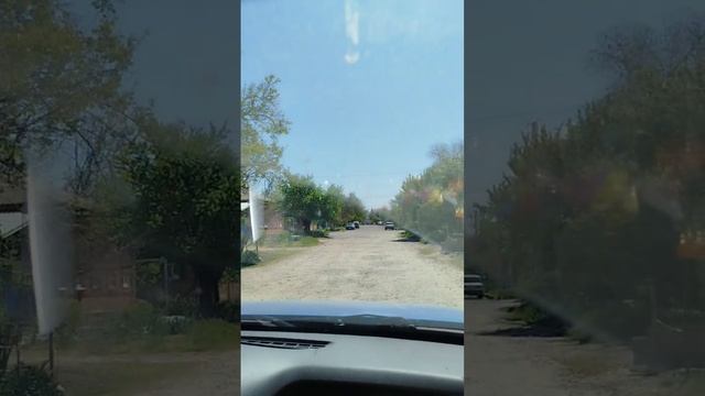 Дорога по частному сектору Ейска со стороны Приморской набережной, кто из 90-х, тот поймет момент! смотреть онлайн