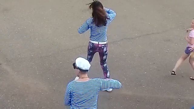 Прилетело Лето   Теплоход Минин