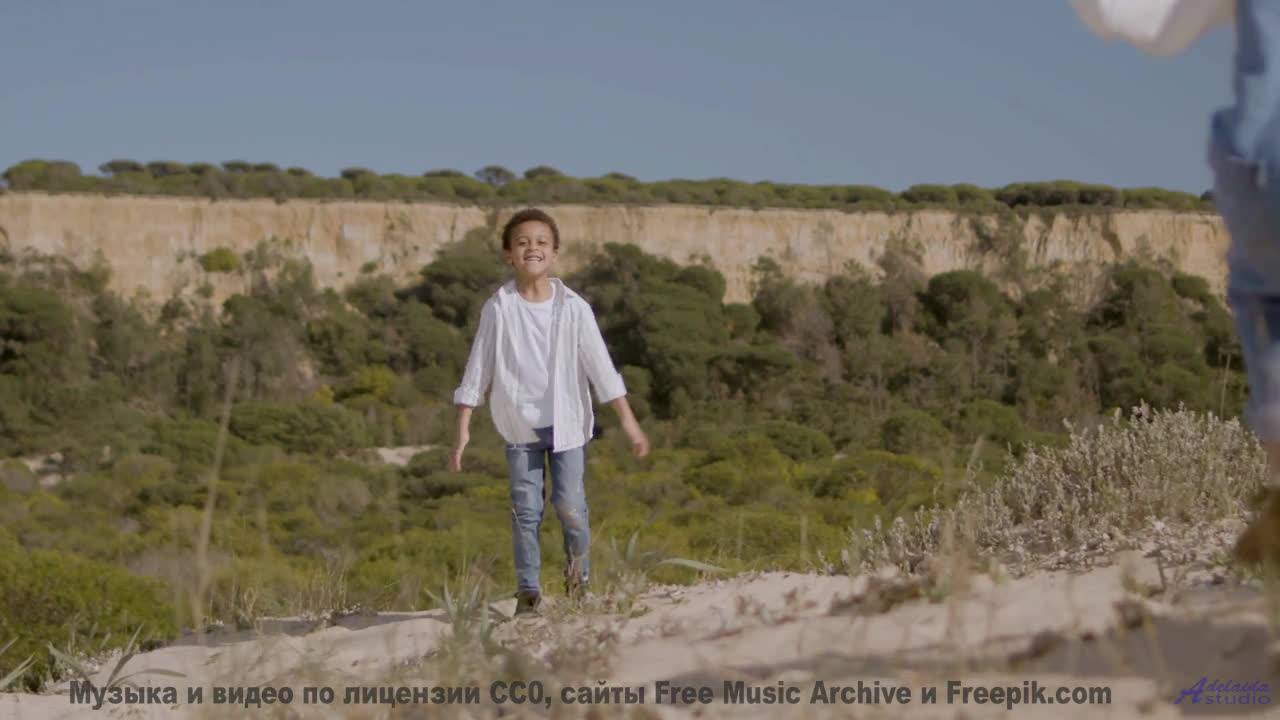 Песня, которая звучит как обещание вечной любви... - Play For Your People (music Hall Singalong) --