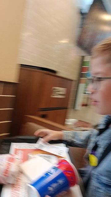 заказали чизбургеры с Максимом смотреть онлайн