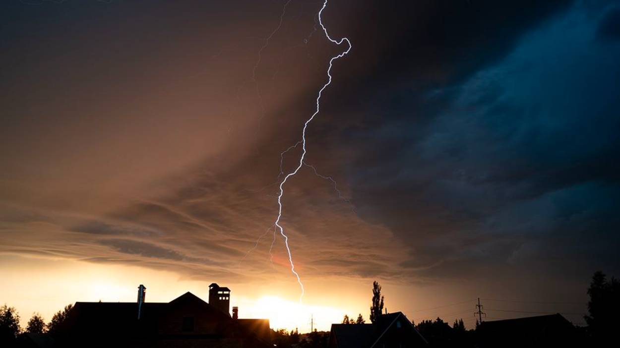 Мощная гроза 05/06/2025 смотреть онлайн