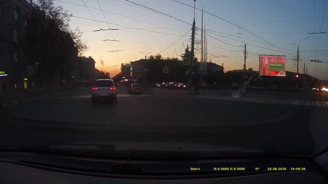 Видеорегистратор Trendvision 718GP пример записи вечер.