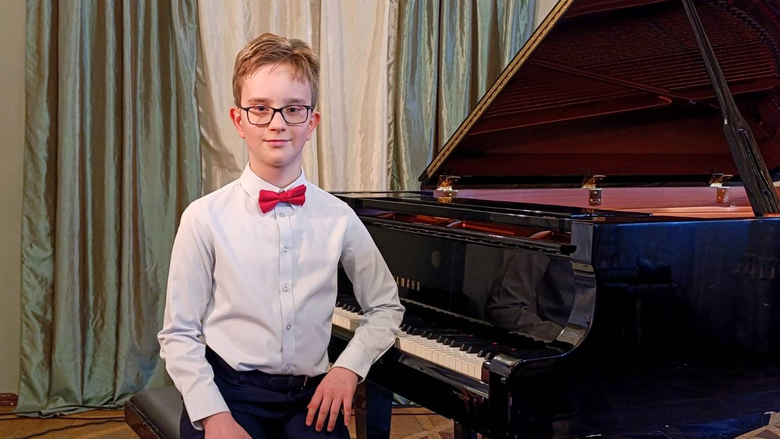 И.С.Бах. Прелюдия и фуга до минор, ХТК том II. смотреть онлайн