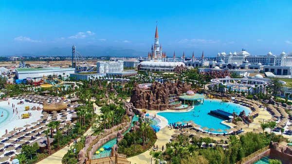 Один из лучших отелей Турции Land of legend. 5*