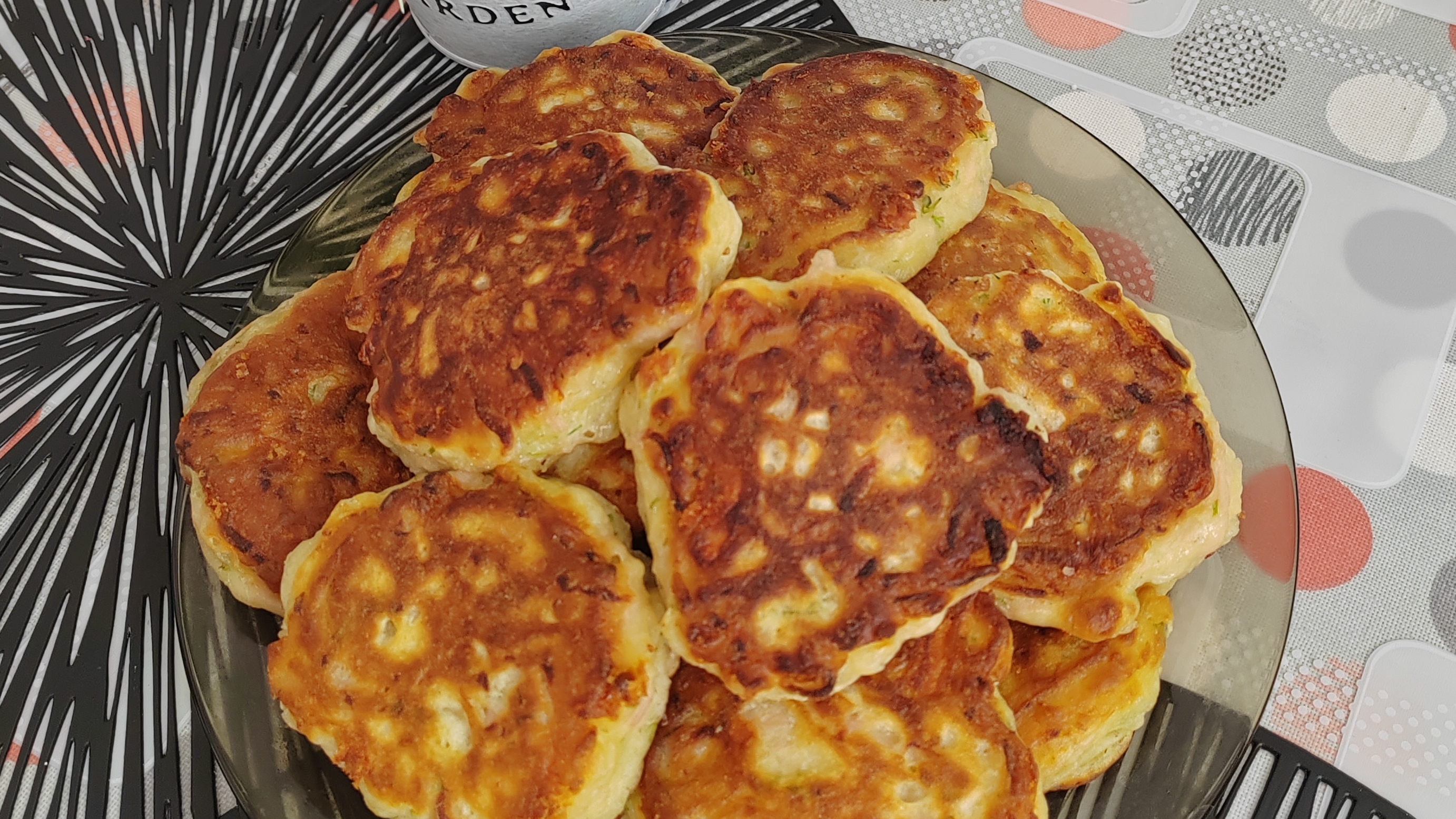 БЛИНЧИКИ С КОЛБАСОЙ И СЫРОМ 👌