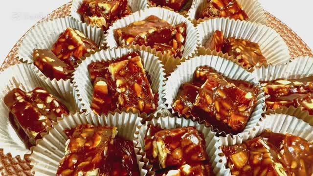 Домашние ириски!У меня с орехами и семечками.