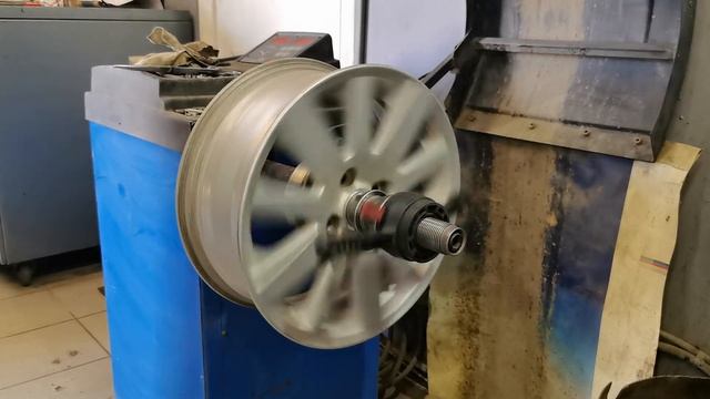 Литые диски из Японии R15 4x100 6J ET45 DIA54.1 геометрия