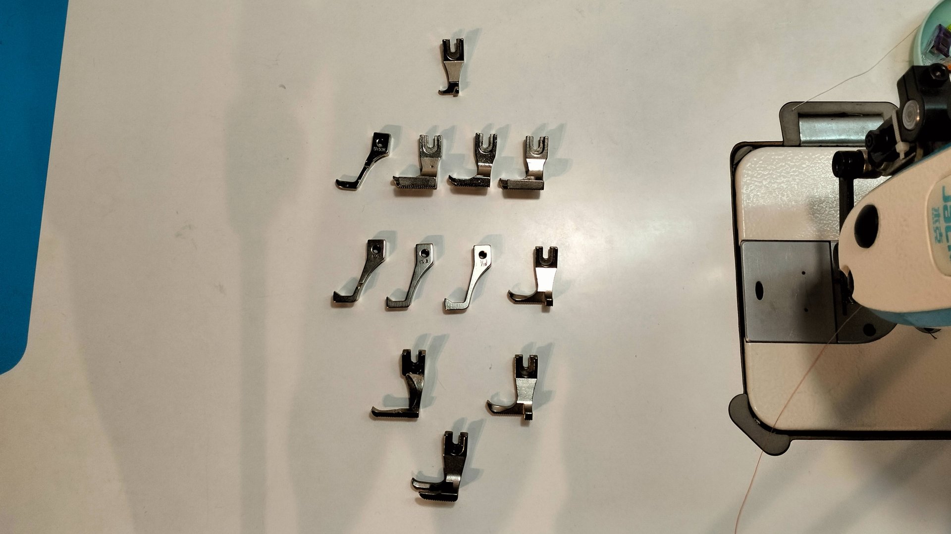 Промышленная швейная машина Jack H2 - лапки смотреть онлайн