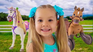 Диана и Рома - истории про игрушки Лошадки!