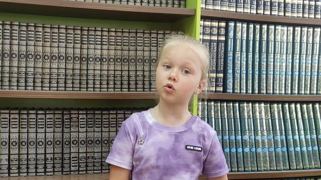 Стихотворение «Про девочку, которая нашла своего мишку» Саша Чёрный. Читает Юлия Куприянова. смотреть онлайн