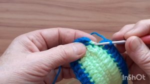 Овальный коврик крючком , вяжем столбиками с накидом.