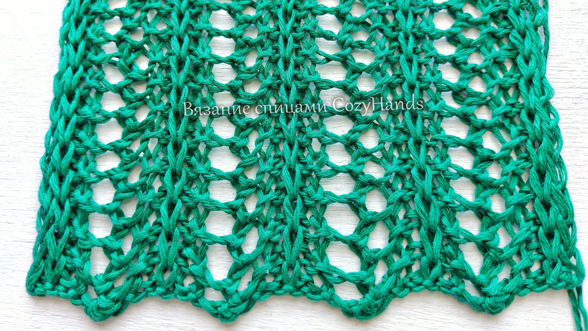 Замечательные ажурные полосы спицами 💥 Вертикальный простой узор смотреть онлайн