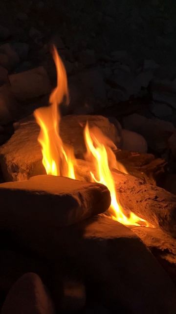 Костер на берегу моря смотреть онлайн