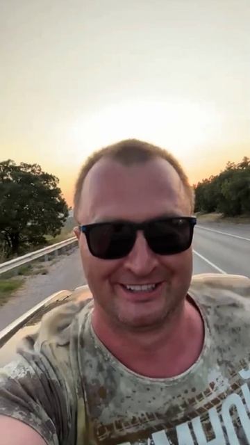 Просто колесим по дорогам Крыма смотреть онлайн