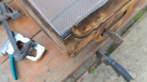 натяжка сетки на сито для просейки червя