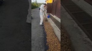 Дорожное покрытие с помощью Penoglas Kit 400 road и щебня (гравий, галька, крошка).