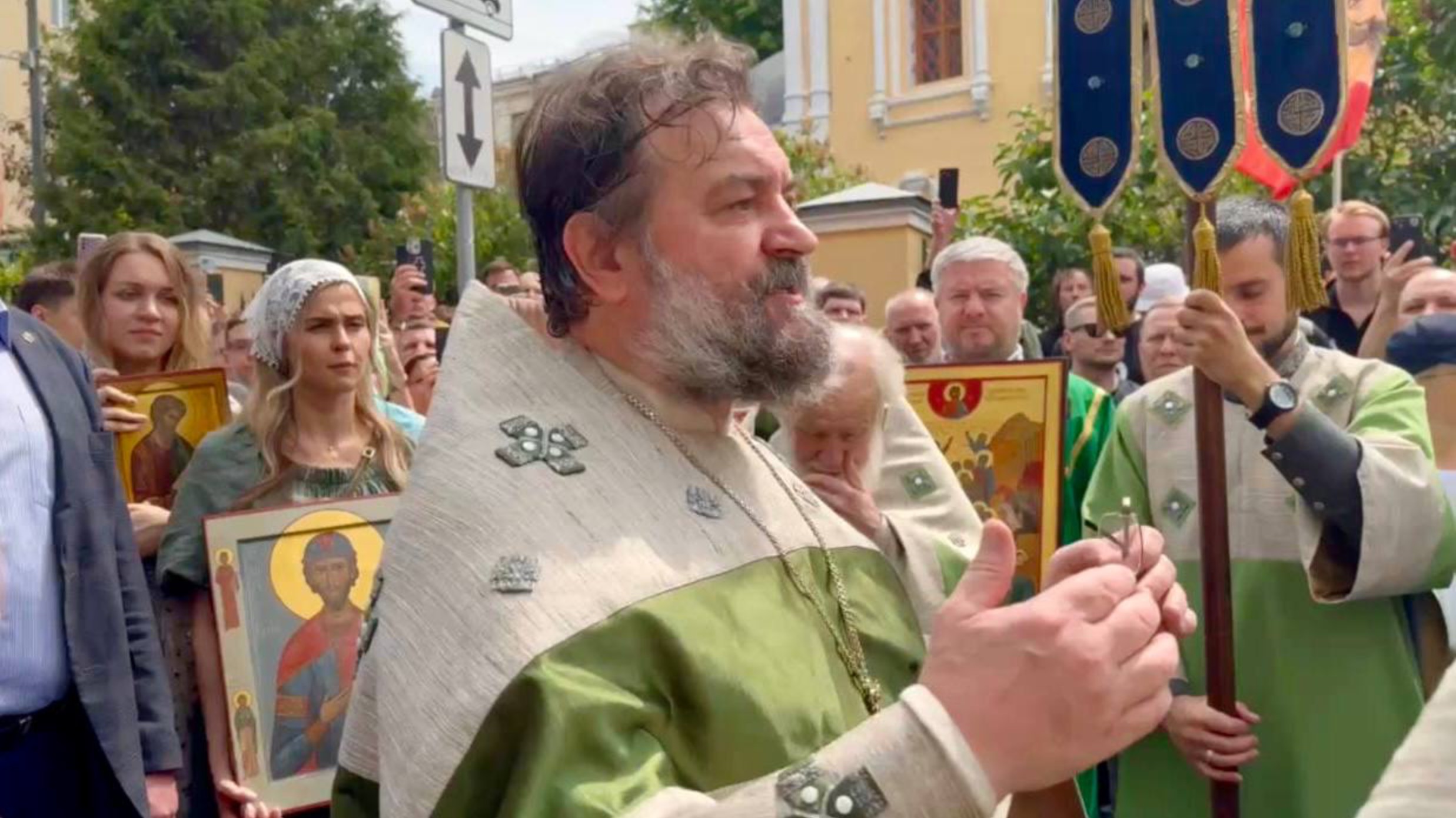 День Святой Троицы. Протоиерей Андрей Ткачёв смотреть онлайн