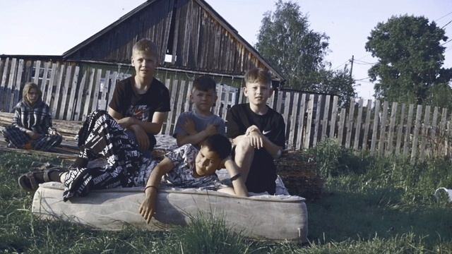 девчачий чат Vs Заточил Чак Чак