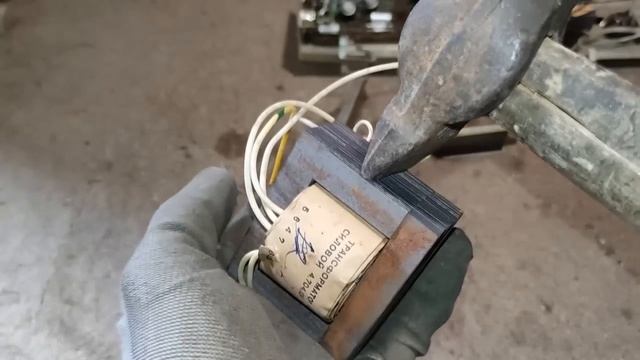 ИЩУ И ДОБЫВАЮ МЕДЬ ИЗ МУСОРА! ПОИСК МЕДИ, ЛАТУНИ И АЛЮМ? смотреть онлайн